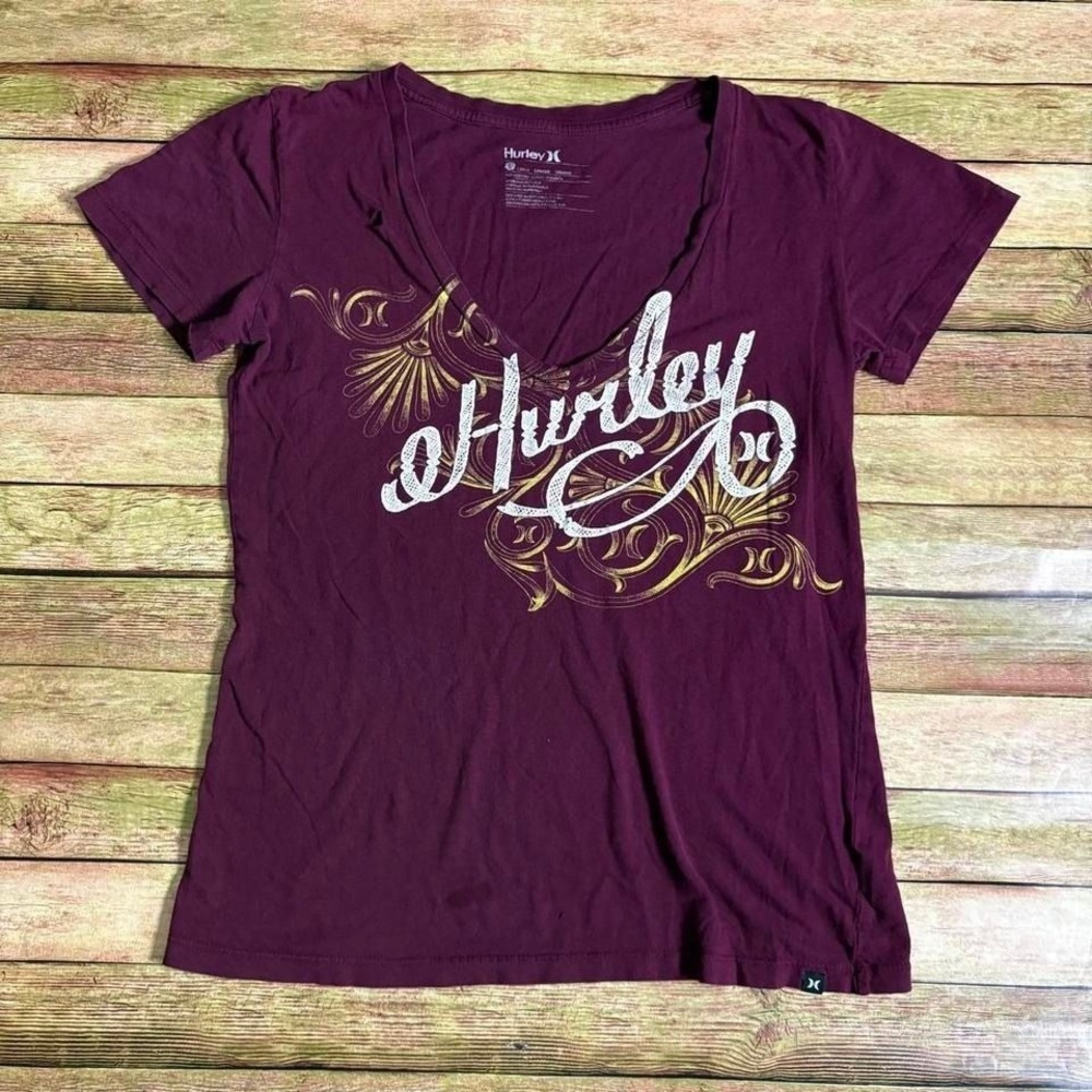 Y2K Hurley Women's burgundy Cotton T-Shirt w/ White & Gold 'Hurley' Logo